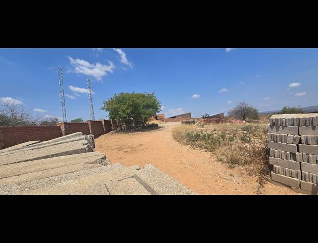 2,660M² VACANT LAND FOR SALE IN STERPARK